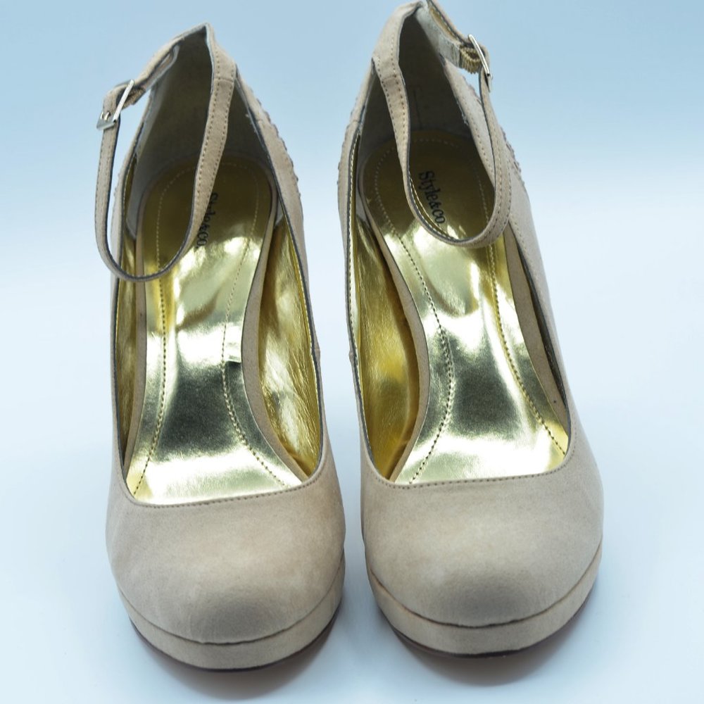 Style & Co Platform Pumps With Rhinestone Accents - Picture 2 of 7